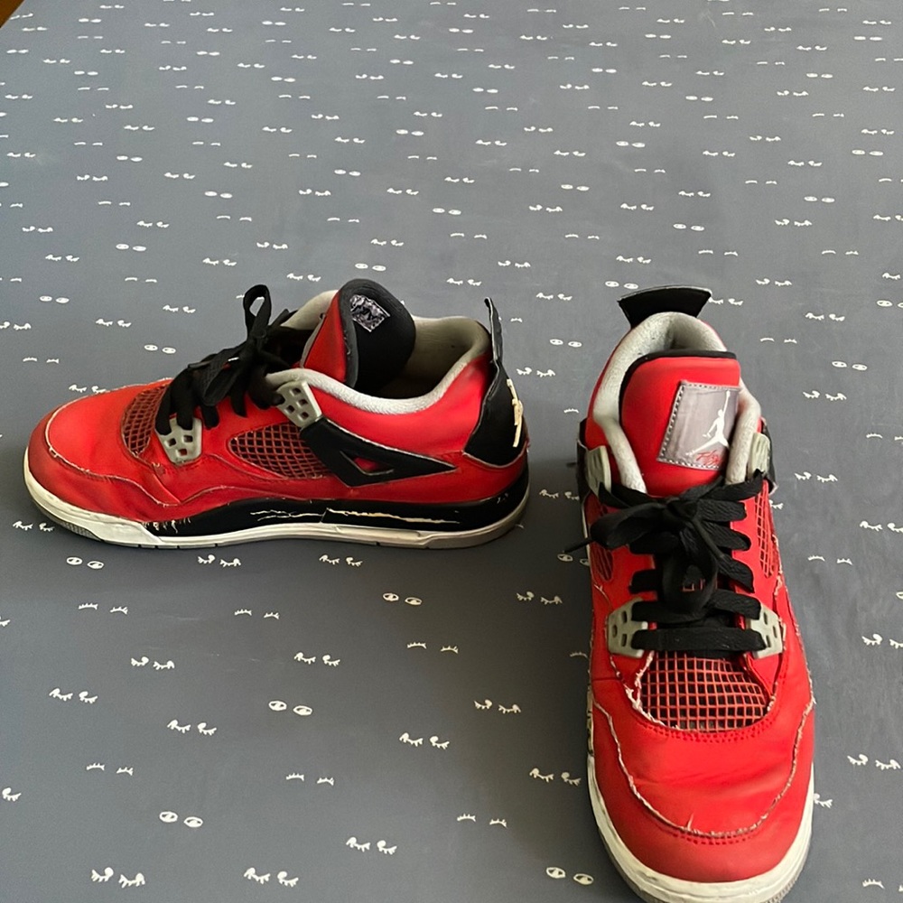 Air Jordan’s Red Boys Used Major In Mint Condition Still Take To Shoe Repair